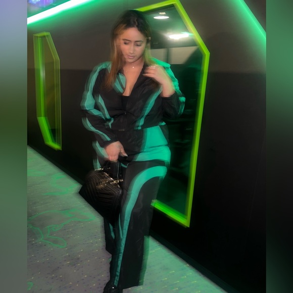 Windbreaker Pant Set - Picture 4 of 6